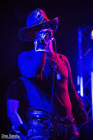 Live performance at Music Lynxx in Mentor, Ohio.