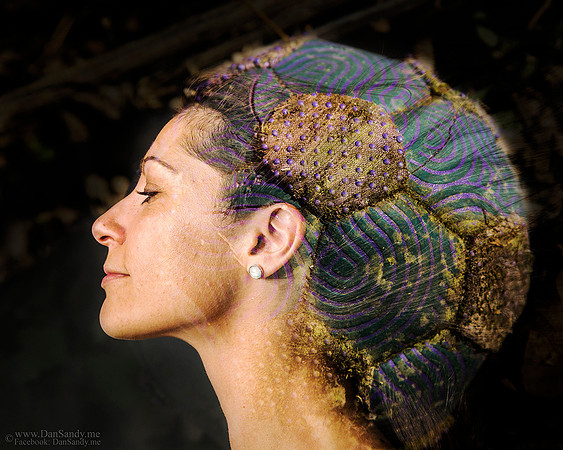 2017-07-07 - Honorable Mention - Creative Competition - "Alien Headdress"