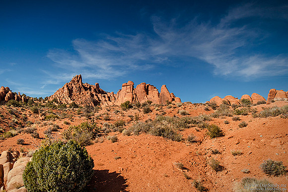 2015-02-21 – Honorable Mention – Nature Competition (Color Category) – Golden Sunrise in Moab”
