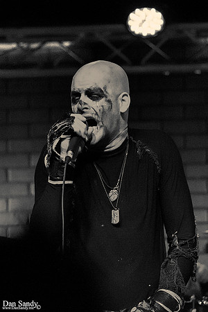 Live performance at Music Lynxx in Mentor, Ohio.