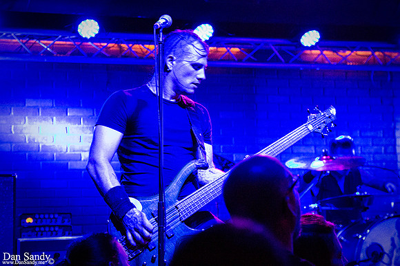 Live performance at Music Lynxx in Mentor, Ohio.