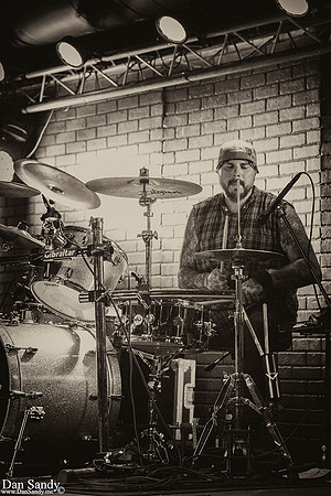 Live performance at Music Lynxx in Mentor, Ohio.
